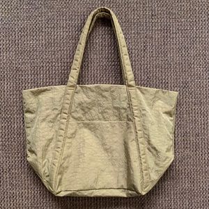 BAGGU Cloud Bag in Dark Khaki *price firm*